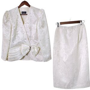 Karen Lawrence by Matthew Blazer & Skirt Set Size 8 White Brocade Suit Womens